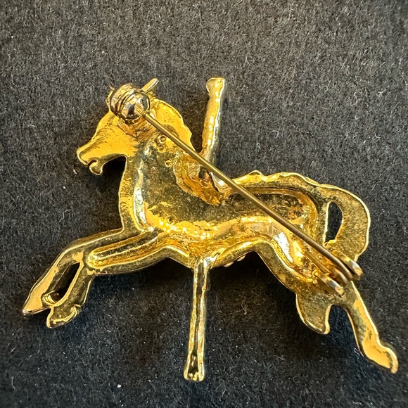 Vintage Carousel Horse Pin Brooch - Picture 3 of 4